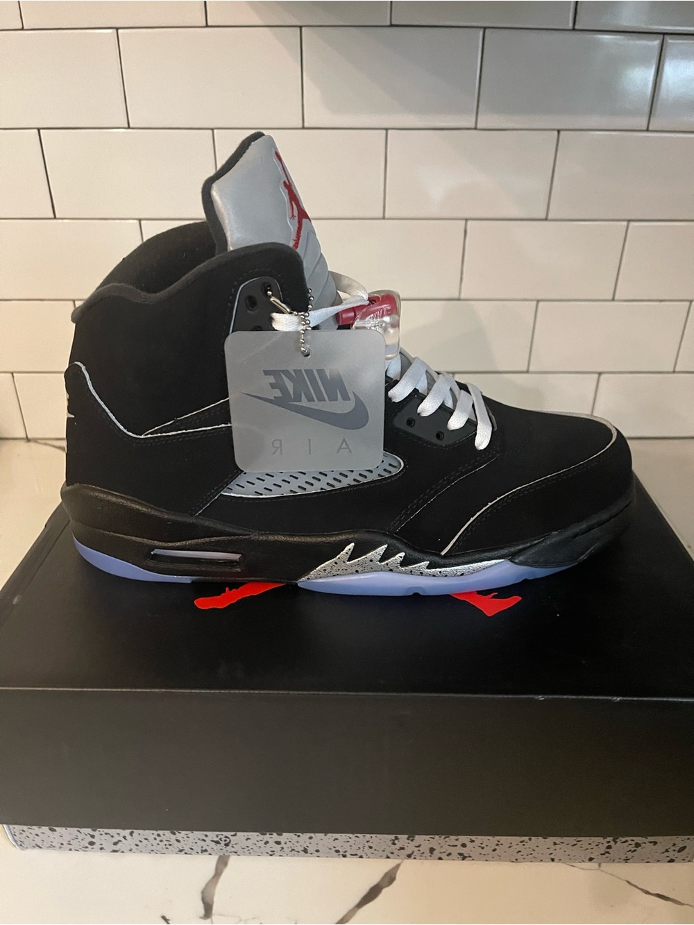 Mens Retro 5 Metallic Size 12.